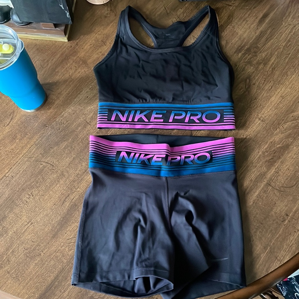 Nike workout set